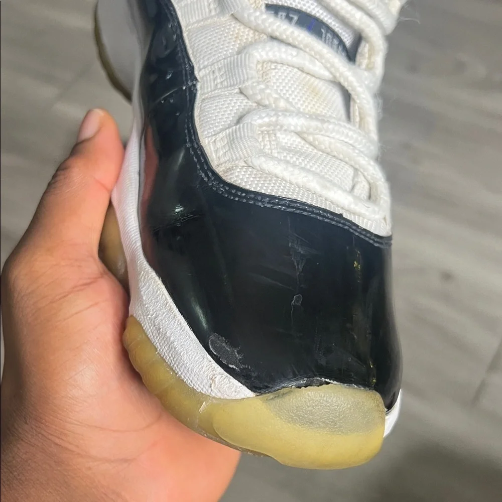Air Jordan 11 Retro Concord men (10)
